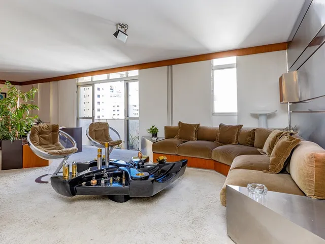 Imagem: O apartamento possui 4 Dormitórios, 2 Suítes, 4