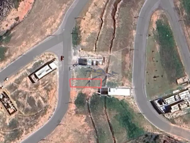 Imagem: Terreno Pronto para Construir