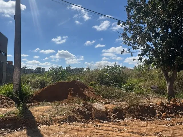 Imagem: Terreno à venda em Vitória da Conquista