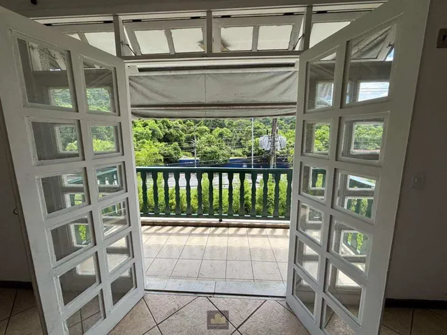 Imagem 4: Apartamento À Venda em Niterói, Badu, com 3 Quartos, 132M²