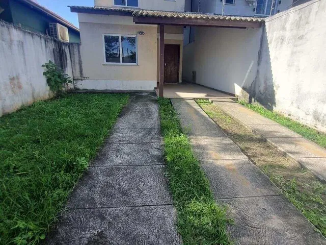 Imagem 2: Casa À Venda em Niterói, Itaipu, com 3 Quartos, 144M²