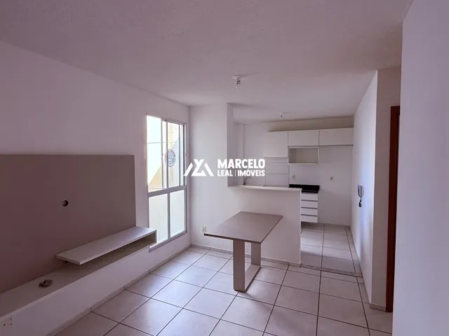 Imagem: Alugo Apto de 2/4 no 2º Andar Semi Mobiliado
