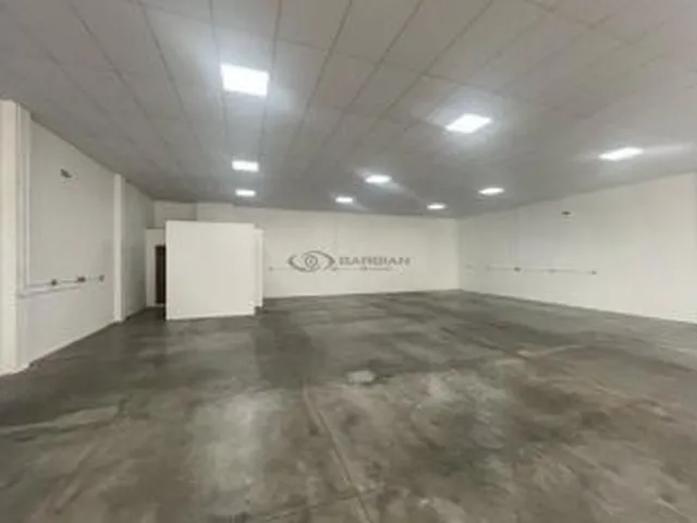 Imagem 2: Loja Comercial À Venda - Localização Central!