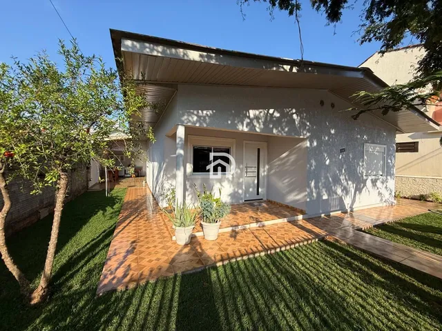 Imagem: Casa com Edícula no Centro a Venda em Santa