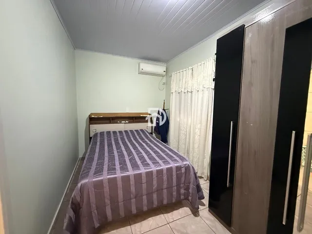 Imagem 16: Casa com Edícula no Centro a Venda em Santa Helena-PR