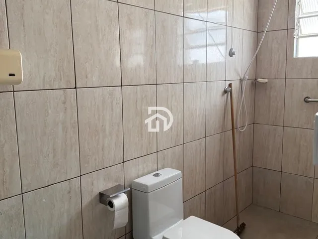 Imagem 9: Casa com Edícula no Centro a Venda em Santa Helena-PR