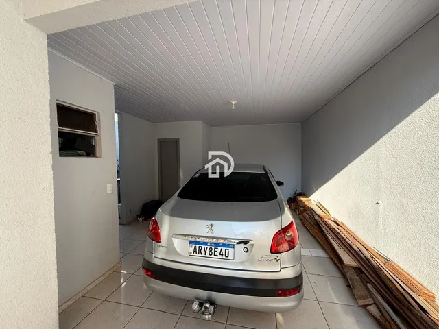 Imagem 2: Casa com Edícula no Centro a Venda em Santa Helena-PR