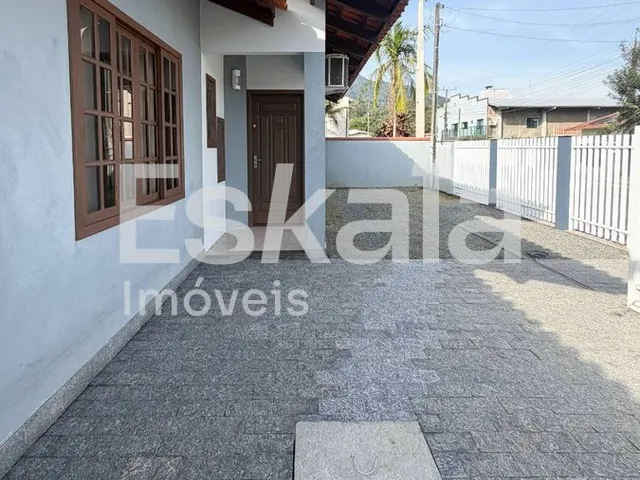 Imagem 11: Casa Semimobiliada com 01 Suíte + 02 Quartos