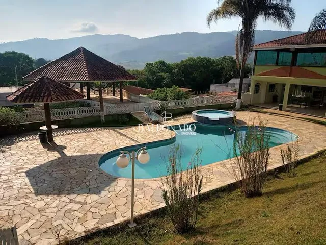 Imagem 6: Chácara à venda em Extrema de alto padrão MG 3.500m 4 quartos e lazer completo