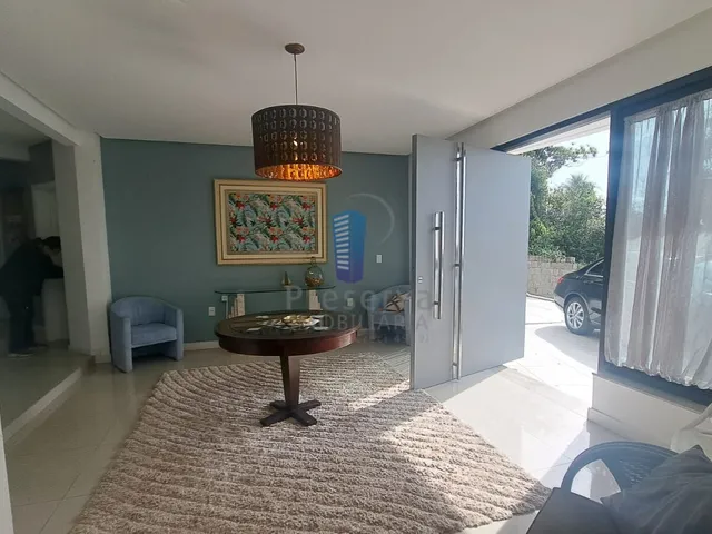 Imagem 15: Casa de Alto Padrão com Vista Mar 4 quartos, sendo Suítes, Piscina e Cinema