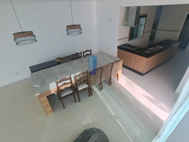 Imagem 12: Casa de Alto Padrão com Vista Mar 4 quartos, sendo Suítes, Piscina e Cinema