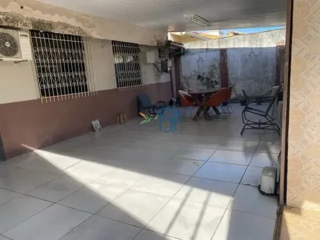 Imagem 13: CASA ESPAÇOSA À VENDA EM NEÓPOLIS | 3 QUARTOS | TERRENO AMPLO