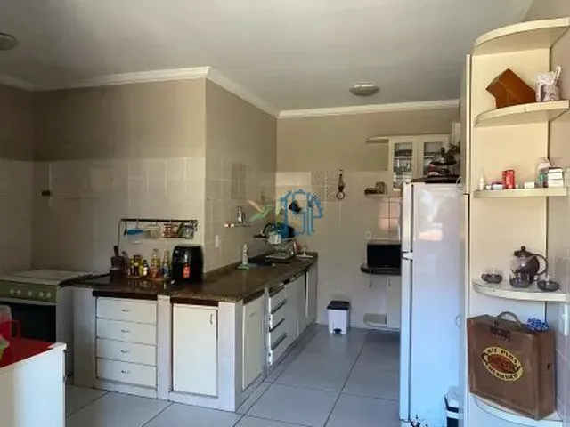 Imagem 8: CASA ESPAÇOSA À VENDA EM NEÓPOLIS | 3 QUARTOS | TERRENO AMPLO