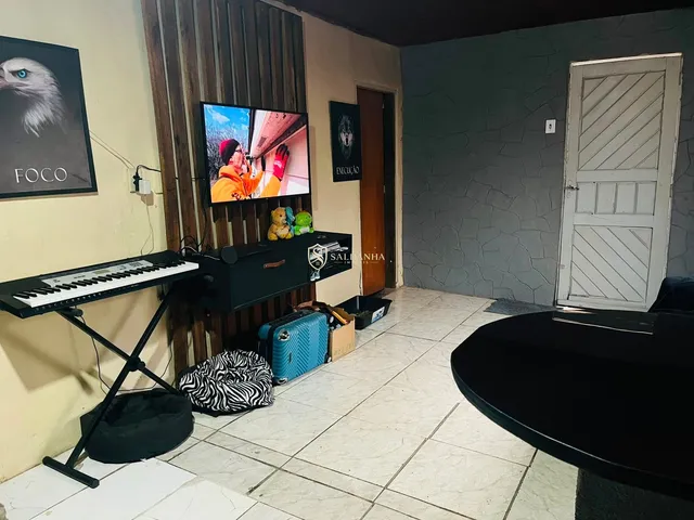 Imagem 2: Casa com 2 dormitórios e pátio à venda no Segabinazzi