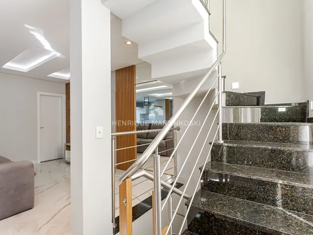 Imagem 16: Casa Sobrado no Pinheirinho-Curitiba-PR à venda 3 quartos, 5 vagas