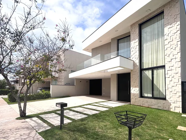 Imagem: Casa de Condomínio com 4 Quartos para venda