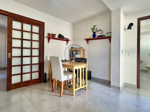 Imagem 7: Sobrado duplex amplo e reformado, 4 dormitórios, sendo a suite no térreo, 2 vagas