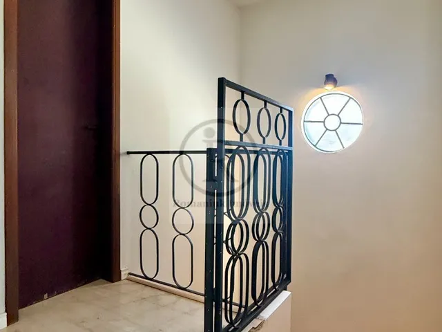 Imagem 2: Sobrado duplex amplo e reformado, 4 dormitórios, sendo a suite no térreo, 2 vagas