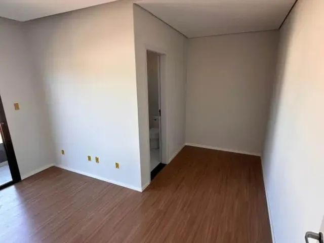 Imagem 4: Casa para Venda em Ponta Grossa, Le Park, 3 dormitórios, 1 suíte, 3 banheiros, 2 vagas
