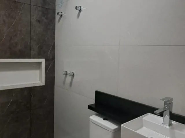 Imagem 11: Casa para Venda em Ponta Grossa, Le Park, 3 dormitórios, 1 suíte, 3 banheiros, 4 vagas