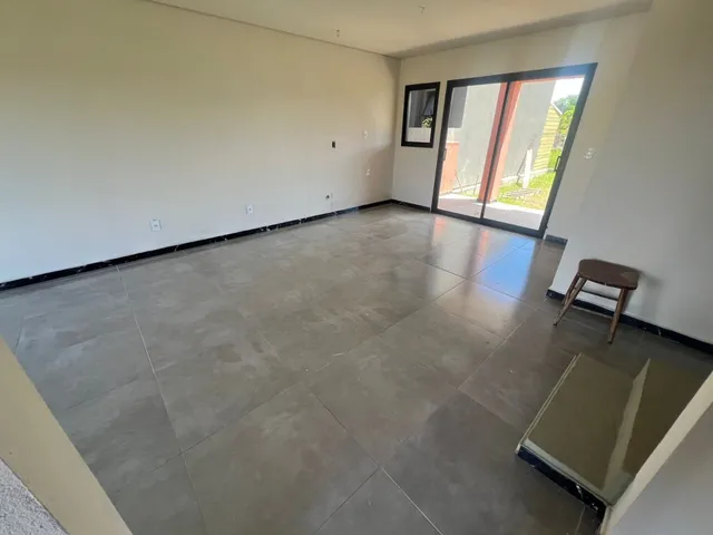 Imagem 14: Casa à Venda em Garopaba-SC, Bairro Areias da Palhocilha: 2 quartos, 2 suítes, 1 sala