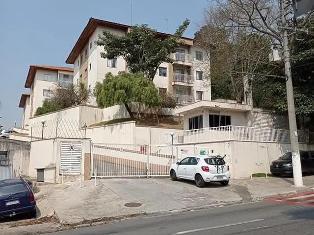 Imagem: O apartamento possui 1 Dormitório, 1 Banheiro, 1 Vaga na