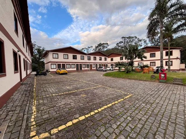 Imagem 2: Venda - Apartamentos - 2 dormitórios - Quitandinha Petrópolis RJ