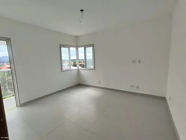 Imagem 9: Apartamento À Venda com 2 Quartos Perto da Praia em Itaúna