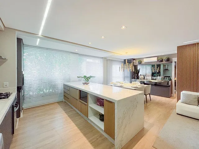 Imagem 5: Apartamento para Venda em Curitiba / PR no bairro Centro