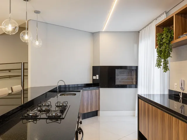 Imagem 12: Apartamento para Venda em Curitiba / Pr no Bairro Juvevê