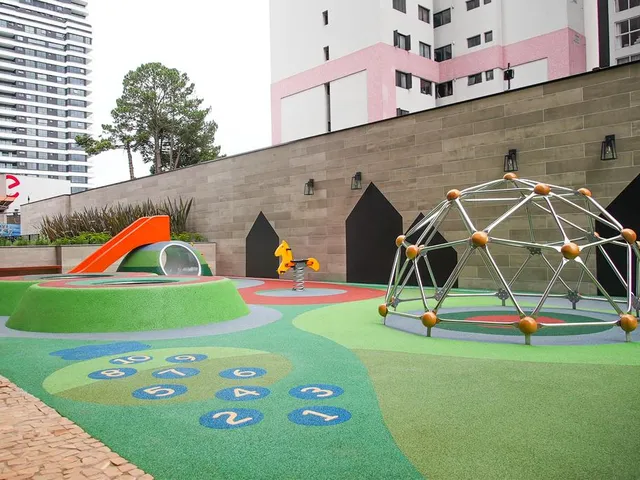 Imagem 14: Apartamento para Venda em Curitiba / Pr no Bairro Champagnat