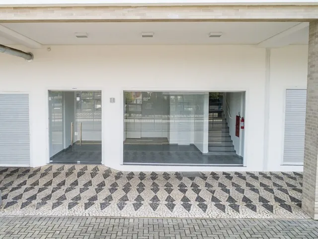 Imagem: Loja para Venda em Curitiba / Pr no Bairro