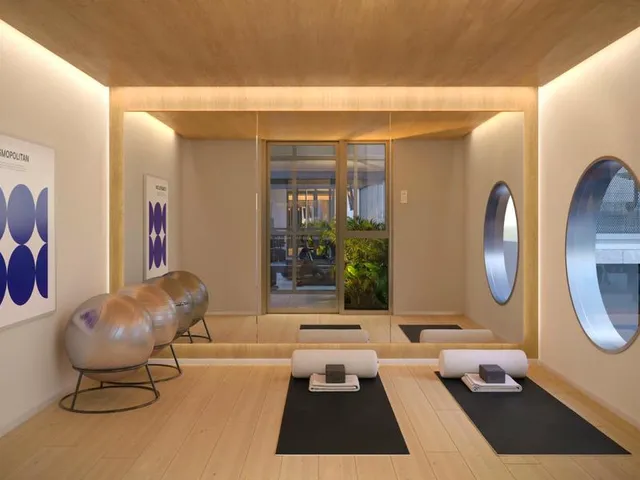 Imagem 14: Apartamento para Venda em Curitiba / Pr no Bairro Alto da Rua XV
