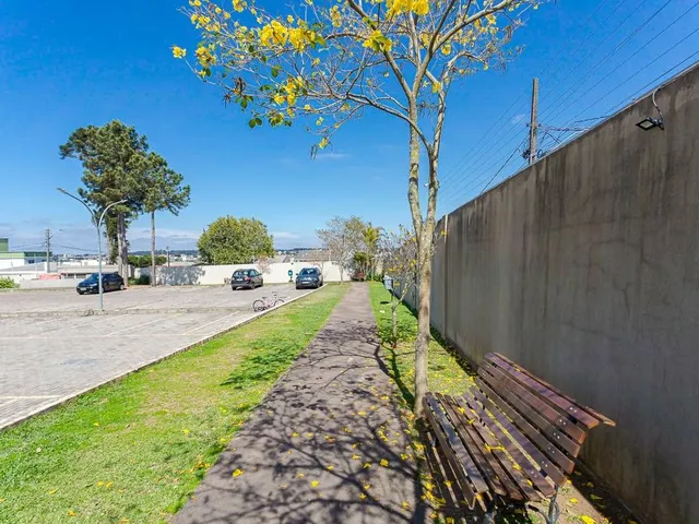 Imagem 2: Apartamento para Venda em Curitiba / Pr no Bairro Uberaba