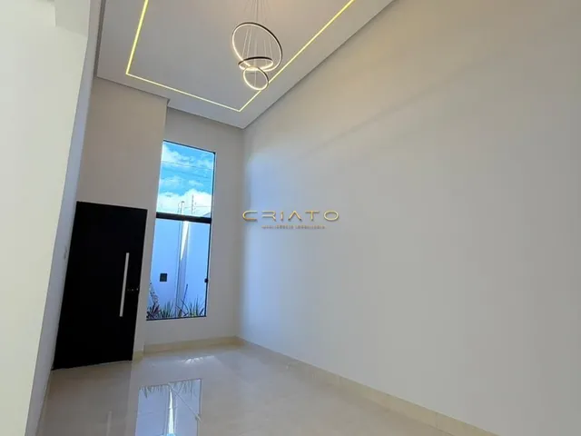 Imagem 2: Casa 3 dormitórios à venda Residencial Campos do Jordão Anápolis/GO