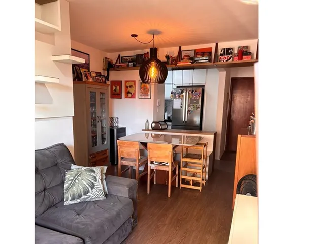 Imagem: O apartamento possui 3 Dormitórios, 1 Suíte, 3 Banheiros,