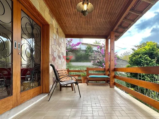 Imagem 9: Casa à venda em Golfe, Teresópolis: 161m², 3 quartos, 2 vagas