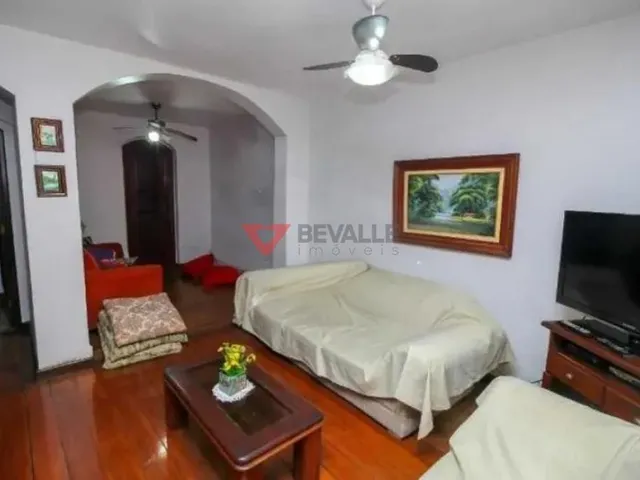 Imagem: Casa triplex à venda no Humaitá 400m²