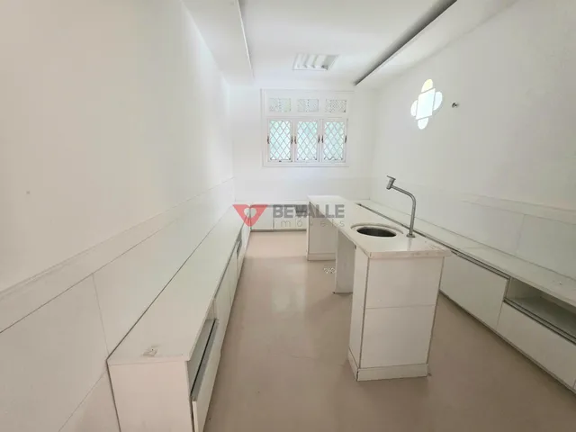 Imagem 16: Casa à venda em Laranjeiras: 300m², 5 quartos, R$ 2.500.000