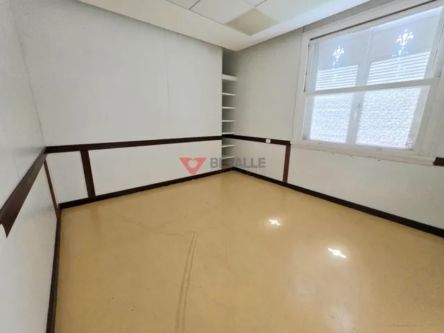 Imagem 3: Casa à venda em Laranjeiras: 300m², 5 quartos, R$ 2.500.000