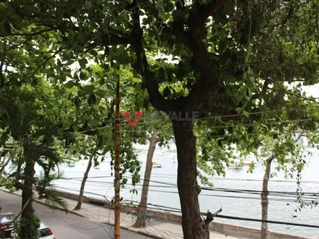 Imagem 13: Casa à venda na Urca: 500m², 5 quartos, 2 suítes, 4 quartos
