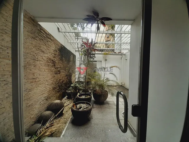 Imagem: Loja para Locação em Humaitá RJ, 490m²