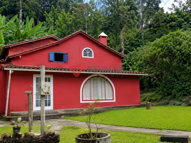 Imagem: A casa possui 11 Dormitórios, 6 Suítes, 7 Banheiros, 4