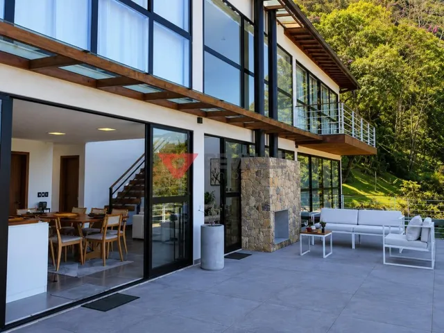 Imagem 14: Casa Duplex à venda em Itaipava, Petrópolis: 5 dorms, 450m²