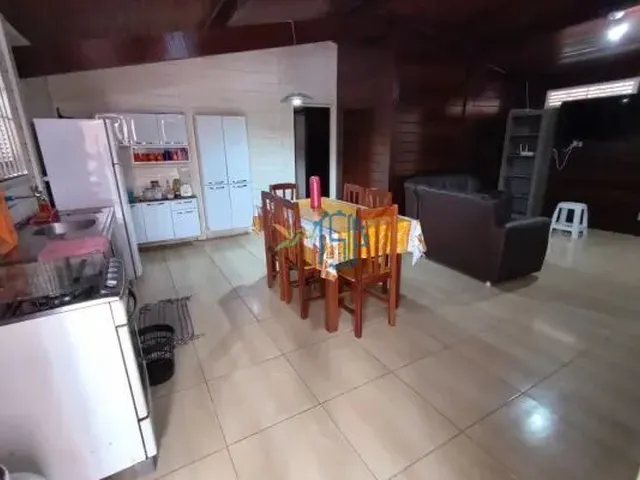 Imagem 4: Casa Térrea com Piscina e Anexo com 3 Suítes - Praia de Cotovelo