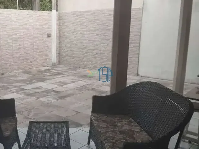Imagem 3: Casa À Venda em Emaús - 3 Quartos, Suíte, 200M² de Terreno e 2 Vagas