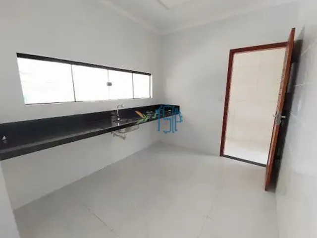 Imagem 3: ? CASA DE ALTO PADRÃO COM 3 QUARTOS, SUÍTE COM CLOSET E 2 VAGAS EM NOVA ESPERANÇA