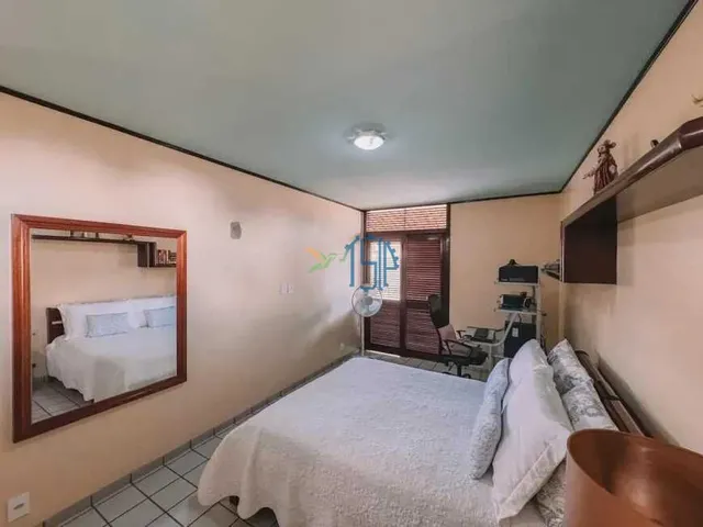 Imagem 8: Casa Candelária - Casa Alto Padrão / casa em Candelária confortável e muito espaço c