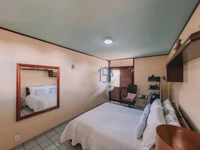 Imagem 16: Casa Candelária - Casa Alto Padrão / casa em Candelária confortável e muito espaço c