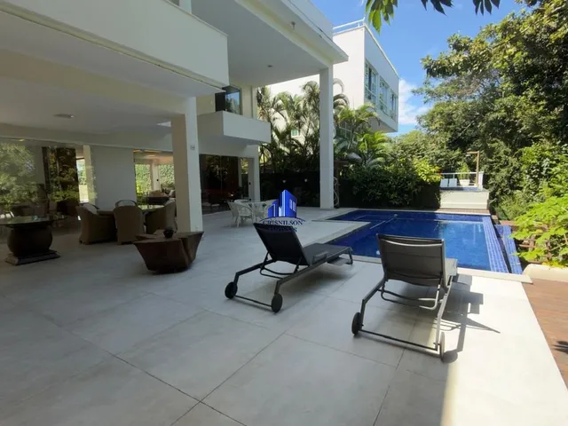 Imagem 3: CASA À VENDA EM ALPHAVILLE I ITAPUÃ R$ 7.500.000,00 PISCINA, ÁREA GOURMET, 4 SUÍTES